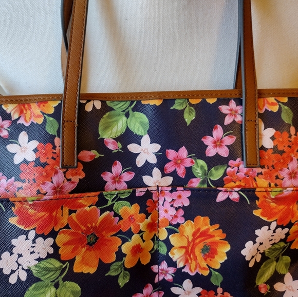 Floral Spring Shoulder Tote Purse - Picture 4 of 10